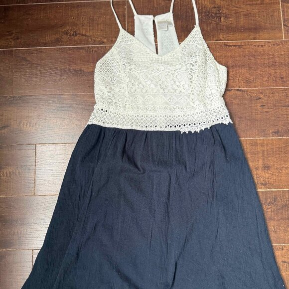 Summer Dress Small - Picture 1 of 3